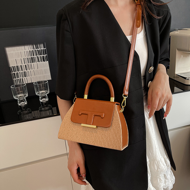 CHHC Color Block Box Bag, 2026 - Top Handle Structured 리뷰 및 가격