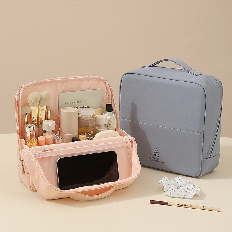 The Structured Taslan Makeup B - Top Handle Structured 리뷰 및 가격