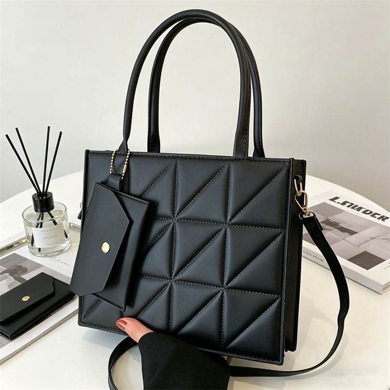 Stylish Quilted Tote Bag, Stru - Top Handle Structured 리뷰 및 가격