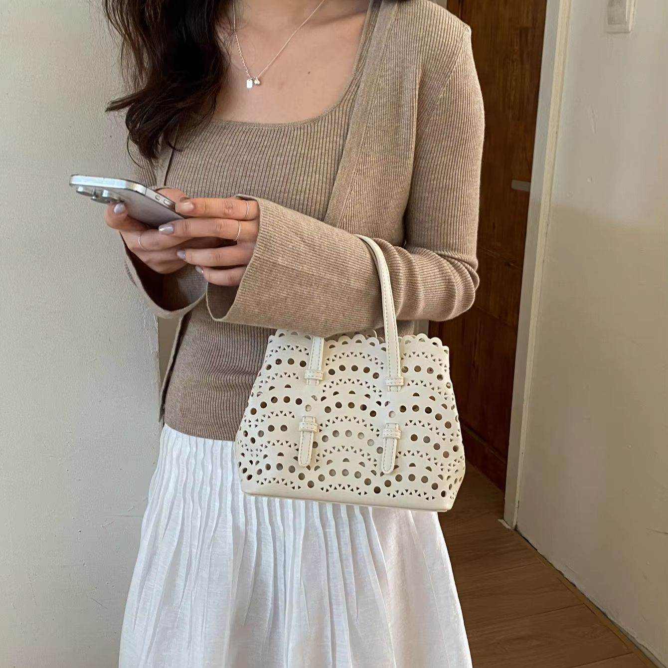 Red Hollow Printed Crossbody B - Women Bags For Work 리뷰 및 가격