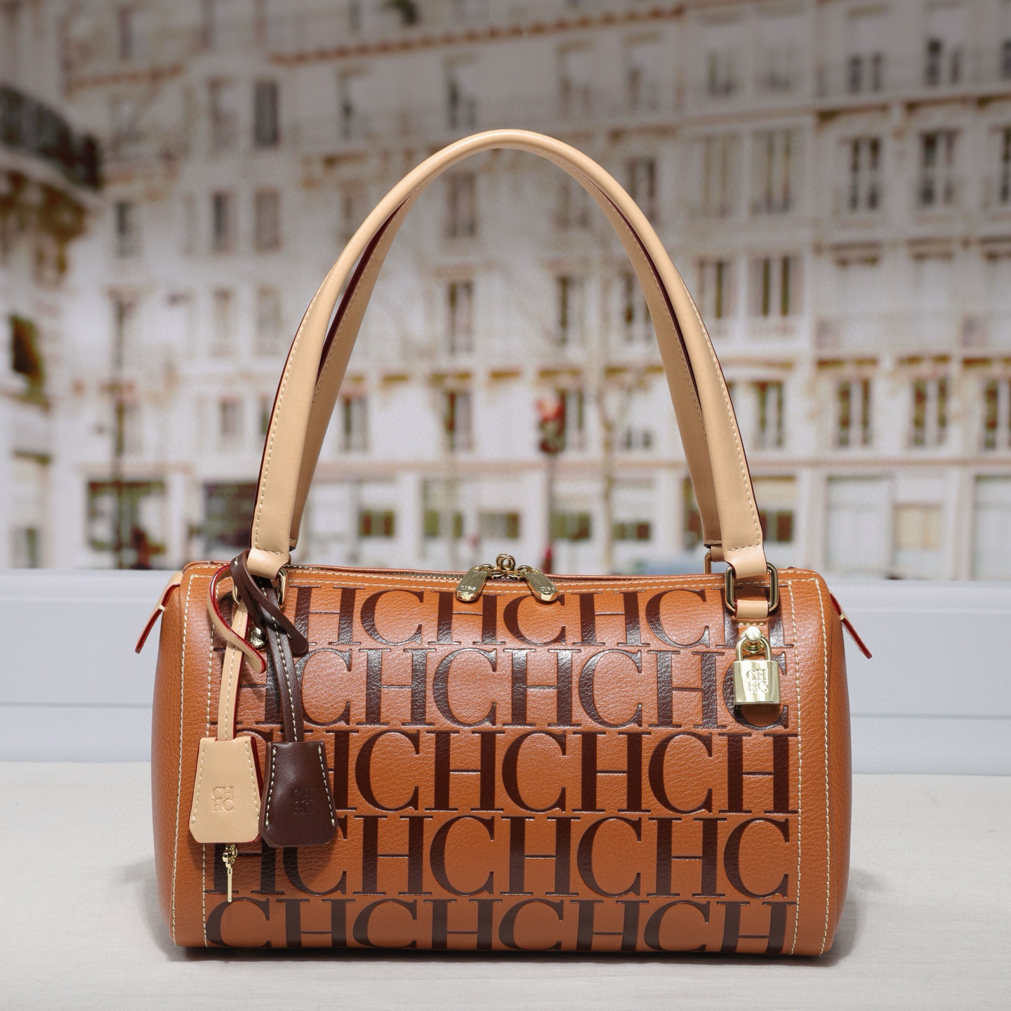 CHHC 2026 Letter Print Boston  - Top Handle Structured 리뷰 및 가격
