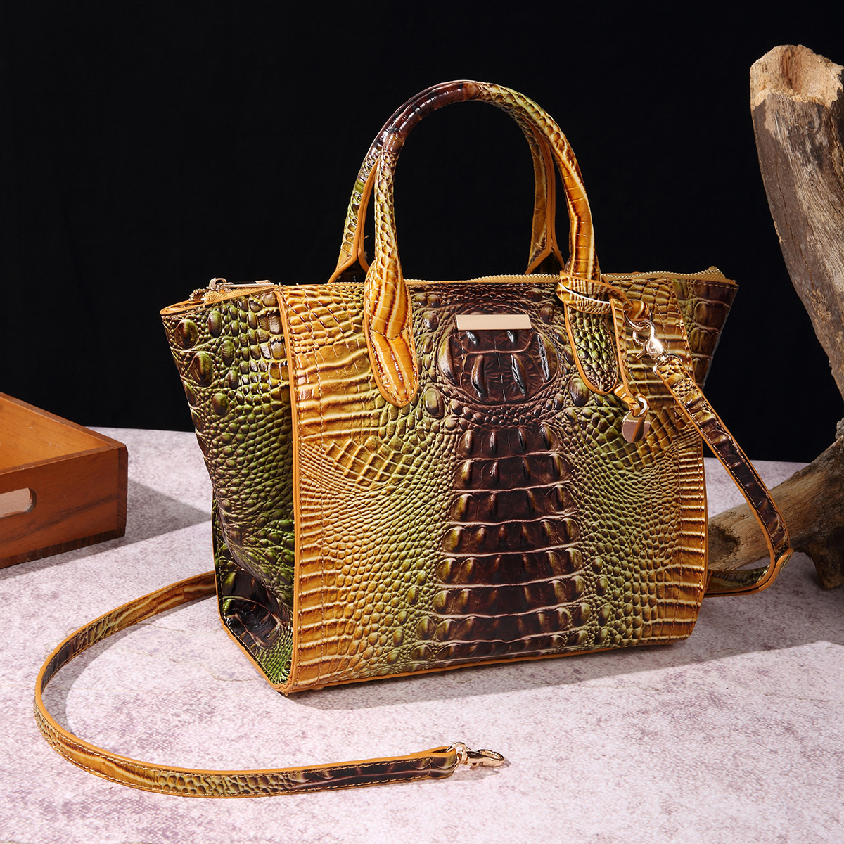 Crocodile pattern Designer Bra - Women'S Bags Longchamp 리뷰 및 가격